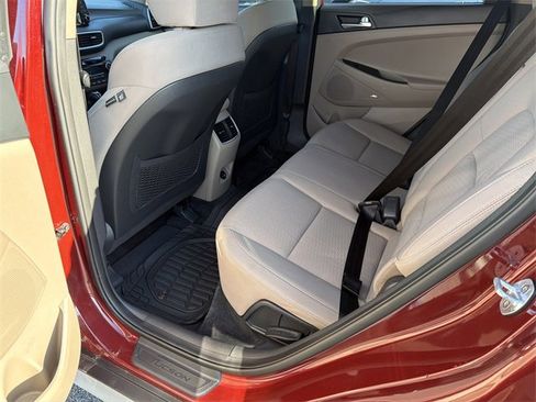 Used 2019 Hyundai Tucson Sport image 21