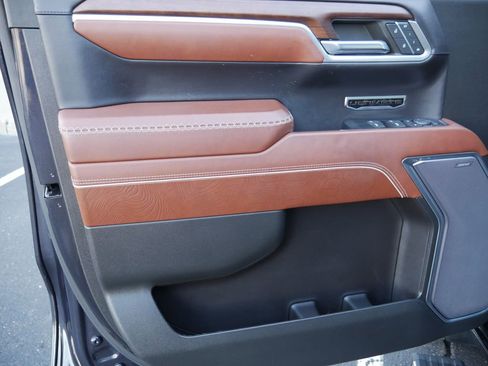 Used 2023 GMC Sierra 1500 Denali Ultimate image 17