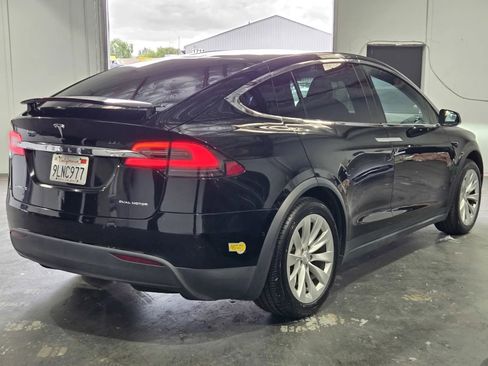 Used 2020 Tesla Model X Long Range AWD/4WD image 4