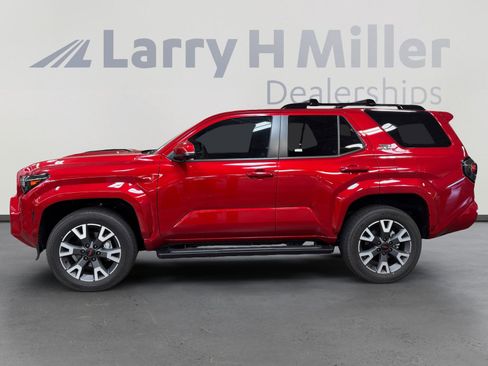 Certified 2025 Toyota 4Runner TRD Sport Premium w/ Tow Technology Package AWD/4WD image 2