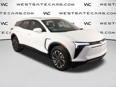 Used 2024 Chevrolet Blazer EV LT AWD/4WD image 45
