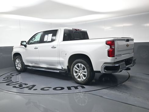 Used 2022 Chevrolet Silverado 1500 LTZ w/ LTZ Premium Package image 7