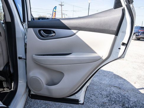 Used 2020 Nissan Rogue Sport SL image 14