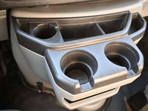 Used 2016 Ford E-350 and Econoline 350 Super Duty image 11