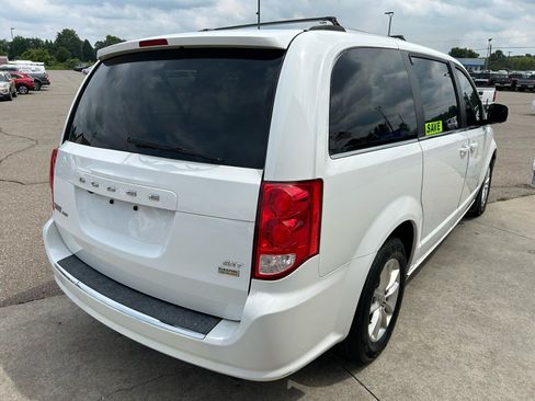 Used 2018 Dodge Grand Caravan SXT FWD image 5