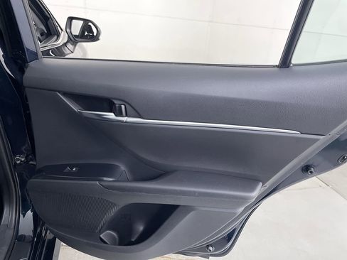 Used 2018 Toyota Camry LE image 22