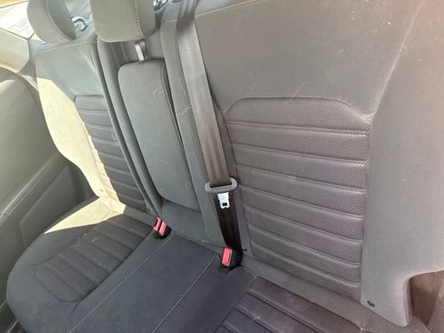 Used 2020 Ford Fusion SE FWD image 15