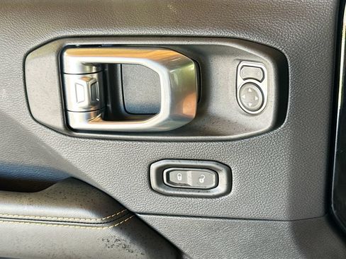 New 2026 Jeep Wrangler Unlimited Sahara AWD/4WD image 18