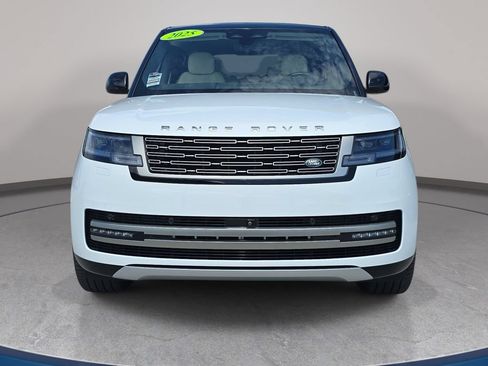 Certified 2025 Land Rover Range Rover SE AWD/4WD image 2