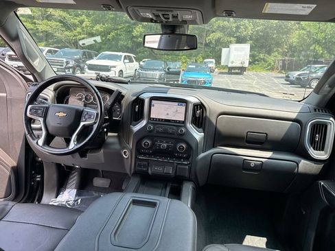 Used 2021 Chevrolet Silverado 1500 LTZ w/ LTZ Premium Package AWD/4WD image 31
