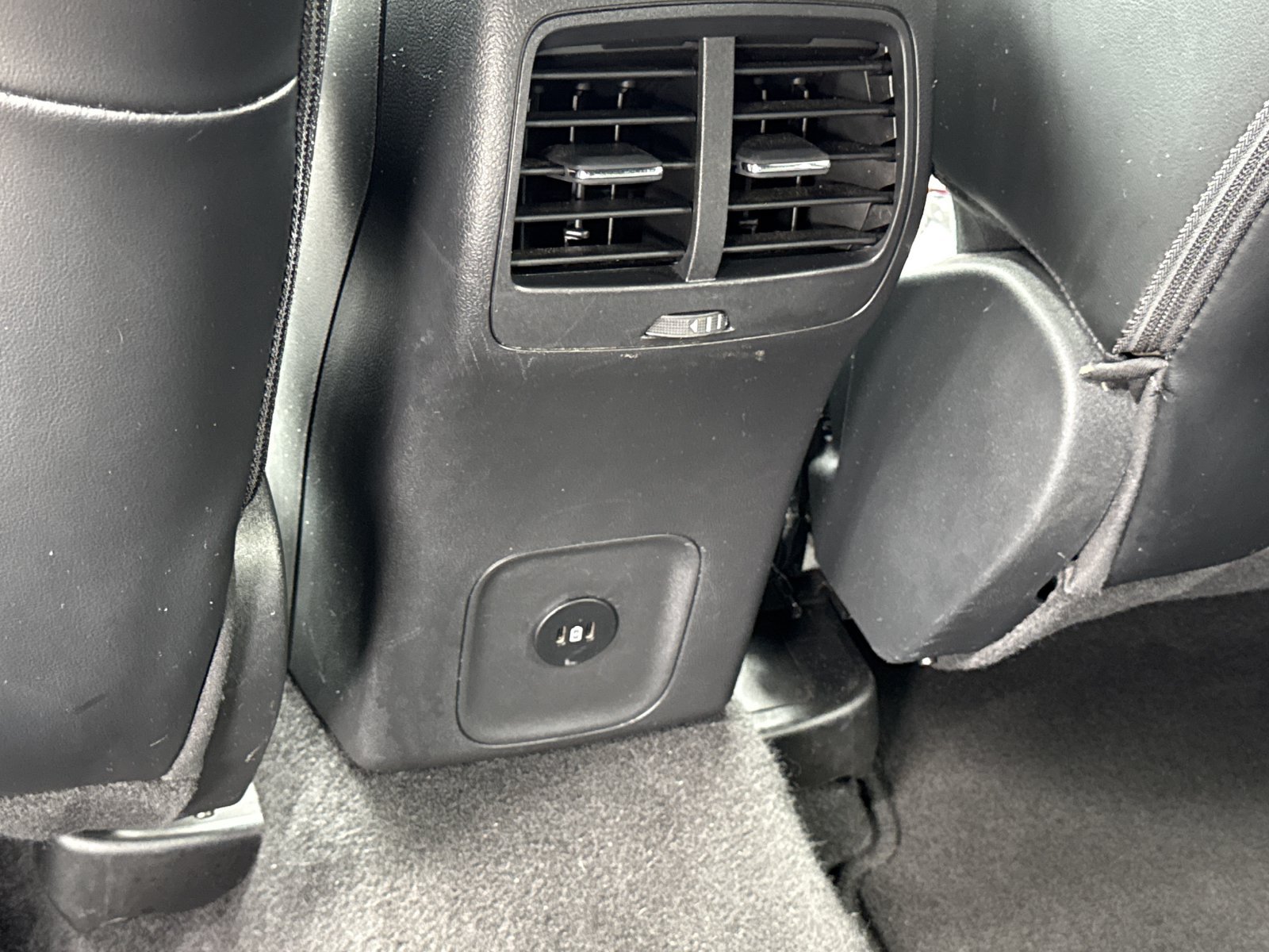 Used 2024 Ford Escape ST-Line FWD image 11