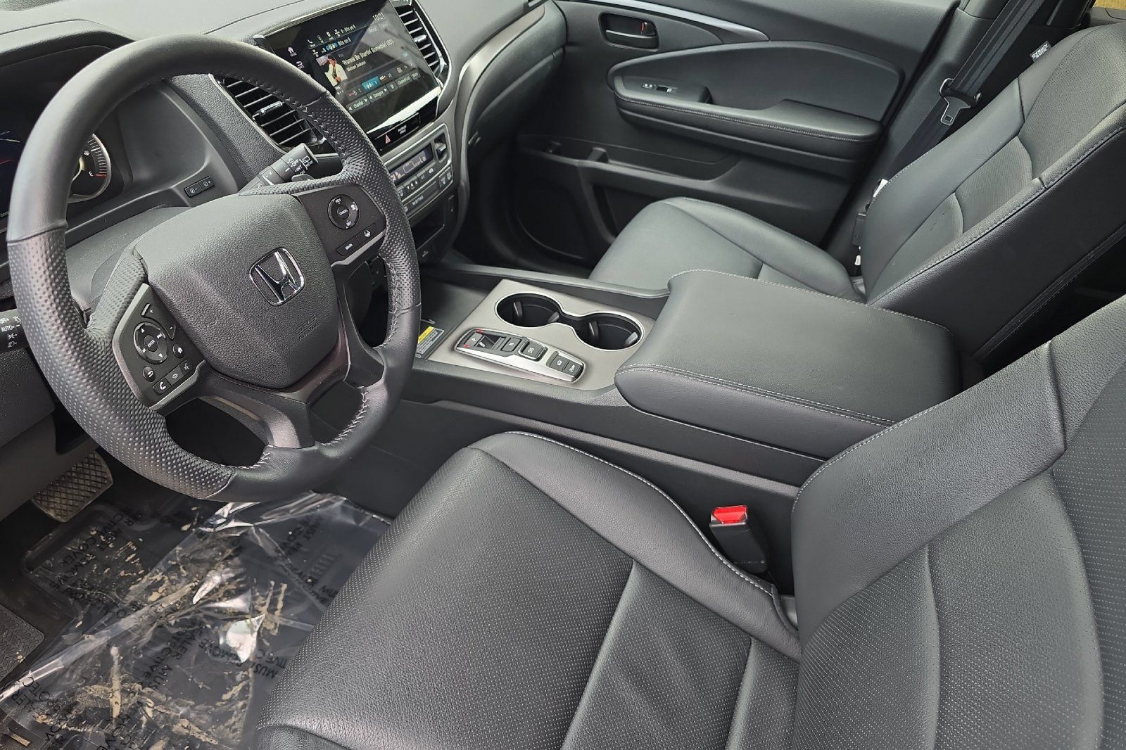 Used 2025 Honda Passport EX-L image 7