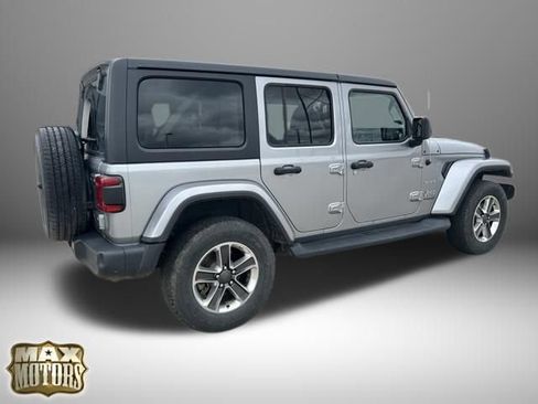Used 2019 Jeep Wrangler Unlimited Sahara w/ Safety Group AWD/4WD image 10