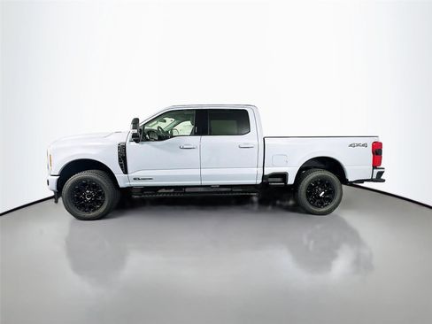 New 2026 Ford F250 Lariat w/ Black Appearance Package AWD/4WD image 4