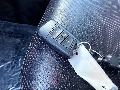 Used 2024 Volkswagen Jetta GLI Autobahn image 14