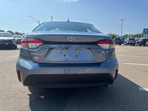 Used 2024 Toyota Corolla LE FWD image 7
