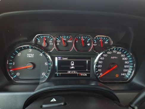 Used 2019 Chevrolet Silverado 1500 LT w/ All Star Edition image 17