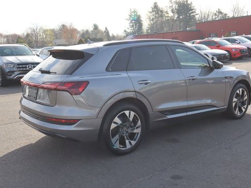Used 2021 Audi e-tron Premium w/ Convenience Plus Package image 5