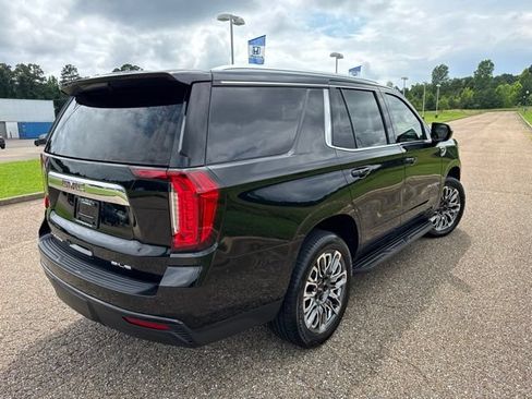 Used 2021 GMC Yukon SLE AWD/4WD image 6