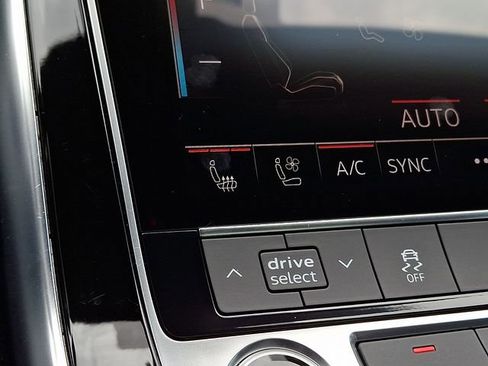 Used 2023 Audi Q7 2.0T Premium Plus w/ Premium Plus Package AWD/4WD image 25