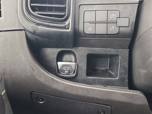 Used 2025 RAM ProMaster 2500 w/ Convenience Group image 7