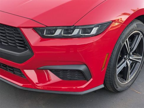 Used 2024 Ford Mustang Coupe image 11