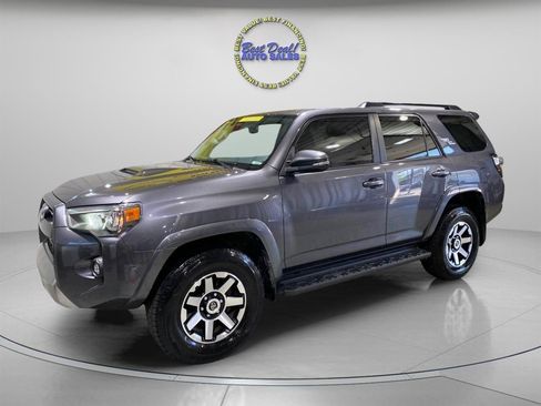Used 2022 Toyota 4Runner TRD Off-Road Premium w/ Moonroof Package AWD/4WD image 1