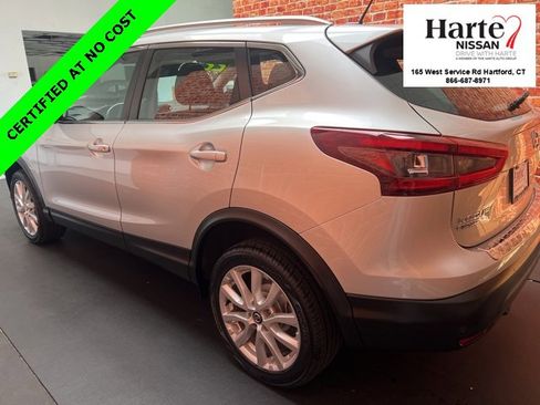 Used 2022 Nissan Rogue Sport SV image 5