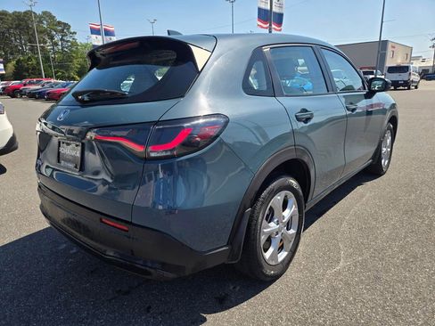 Used 2023 Honda HR-V LX image 5