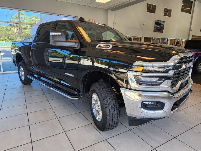 Used 2025 RAM 2500 Big Horn AWD/4WD image 4