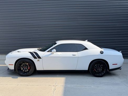 Used 2022 Dodge Challenger R/T Scat Pack RWD image 10