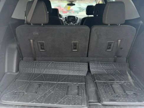 Used 2018 Chevrolet Traverse LT w/ LPO, Floor Liner Package AWD/4WD image 21