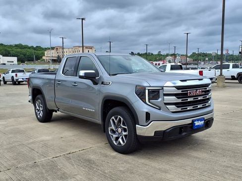 New 2026 GMC Sierra 1500 SLE w/ Preferred Package AWD/4WD image 2