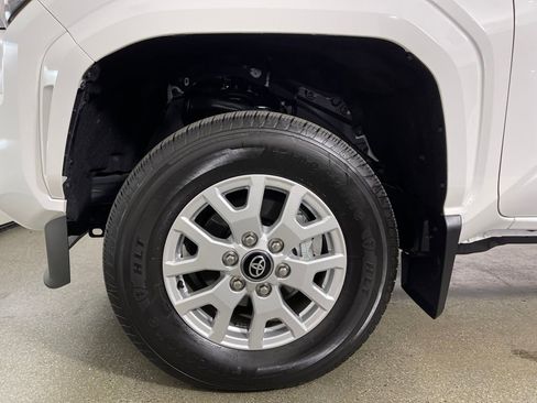 Certified 2026 Toyota Tacoma SR5 image 11