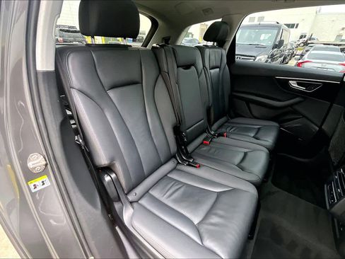 Used 2020 Audi Q7 3.0T Premium Plus w/ Premium Plus Package AWD/4WD image 18