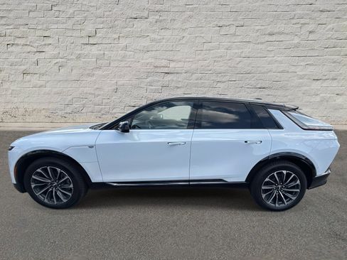 Used 2026 Cadillac Lyriq Sport image 8