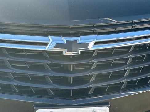 Used 2024 Chevrolet Equinox LS image 44