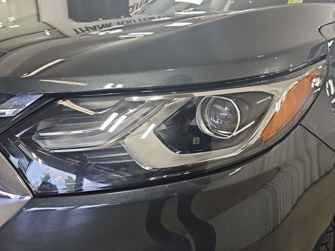 Used 2020 Chevrolet Equinox Premier FWD image 37