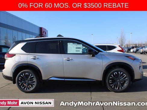 New 2026 Nissan Rogue Platinum image 3