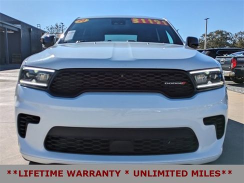 Used 2024 Dodge Durango GT image 3