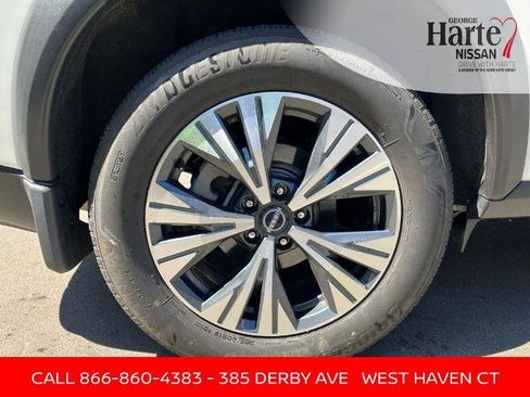 Certified 2023 Nissan Rogue SV w/ SV Premium B Package AWD/4WD image 15