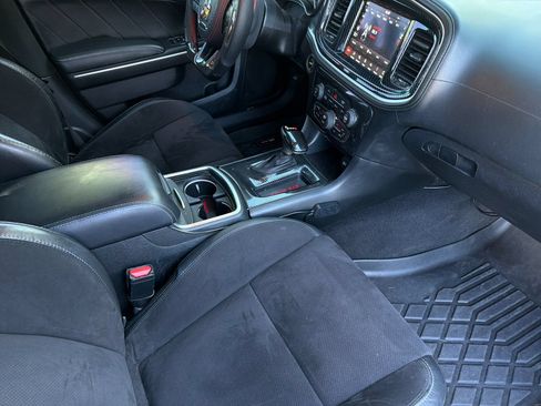Used 2020 Dodge Charger Scat Pack w/ Dynamics Package RWD image 15