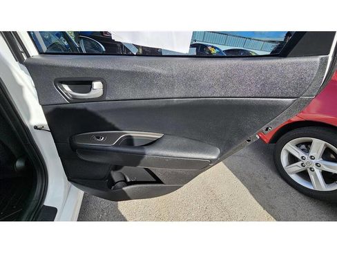 Used 2019 Kia Optima LX image 28