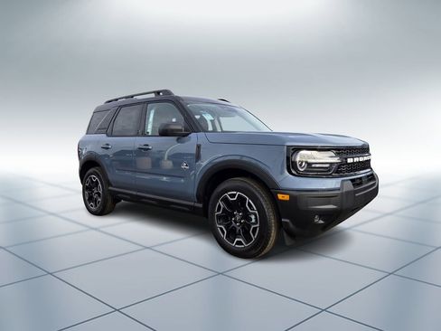 New 2025 Ford Bronco Sport Outer Banks AWD/4WD image 2