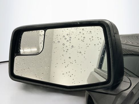 Used 2023 GMC Sierra 1500 Elevation image 16