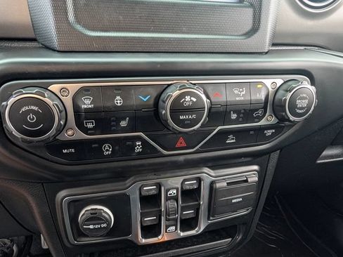 Used 2022 Jeep Wrangler Unlimited Sport AWD/4WD image 24