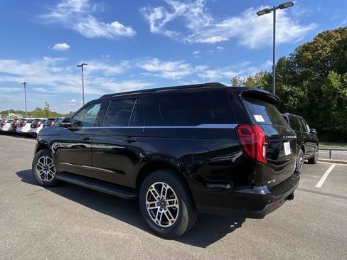 New 2025 Ford Expedition Max Active image 5