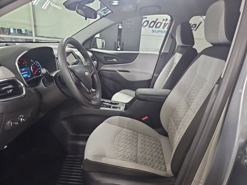 Used 2024 Chevrolet Equinox LS w/ LS Convenience Package FWD image 18