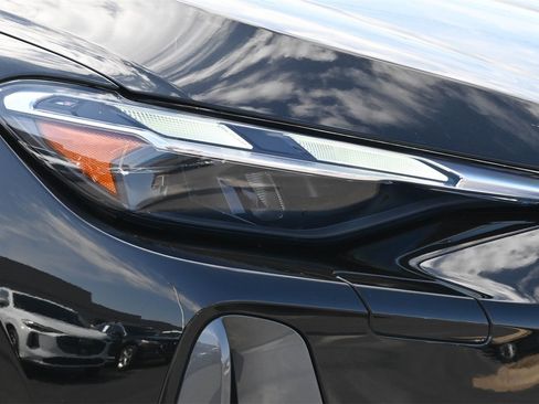 Used 2025 Audi Q5 Premium w/ Convenience Package image 24