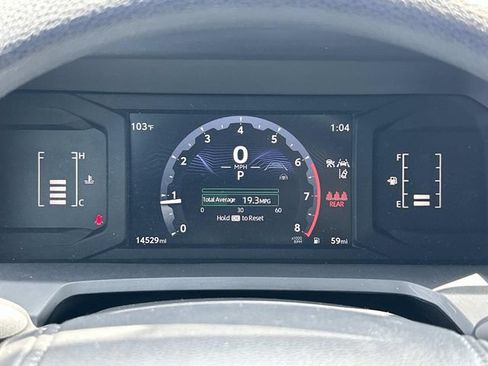 Used 2025 Toyota Tacoma SR5 AWD/4WD image 27